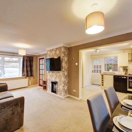 Beautiful Home Close To Town Free Netflix, Wifi Σόλιχαλ Εξωτερικό φωτογραφία